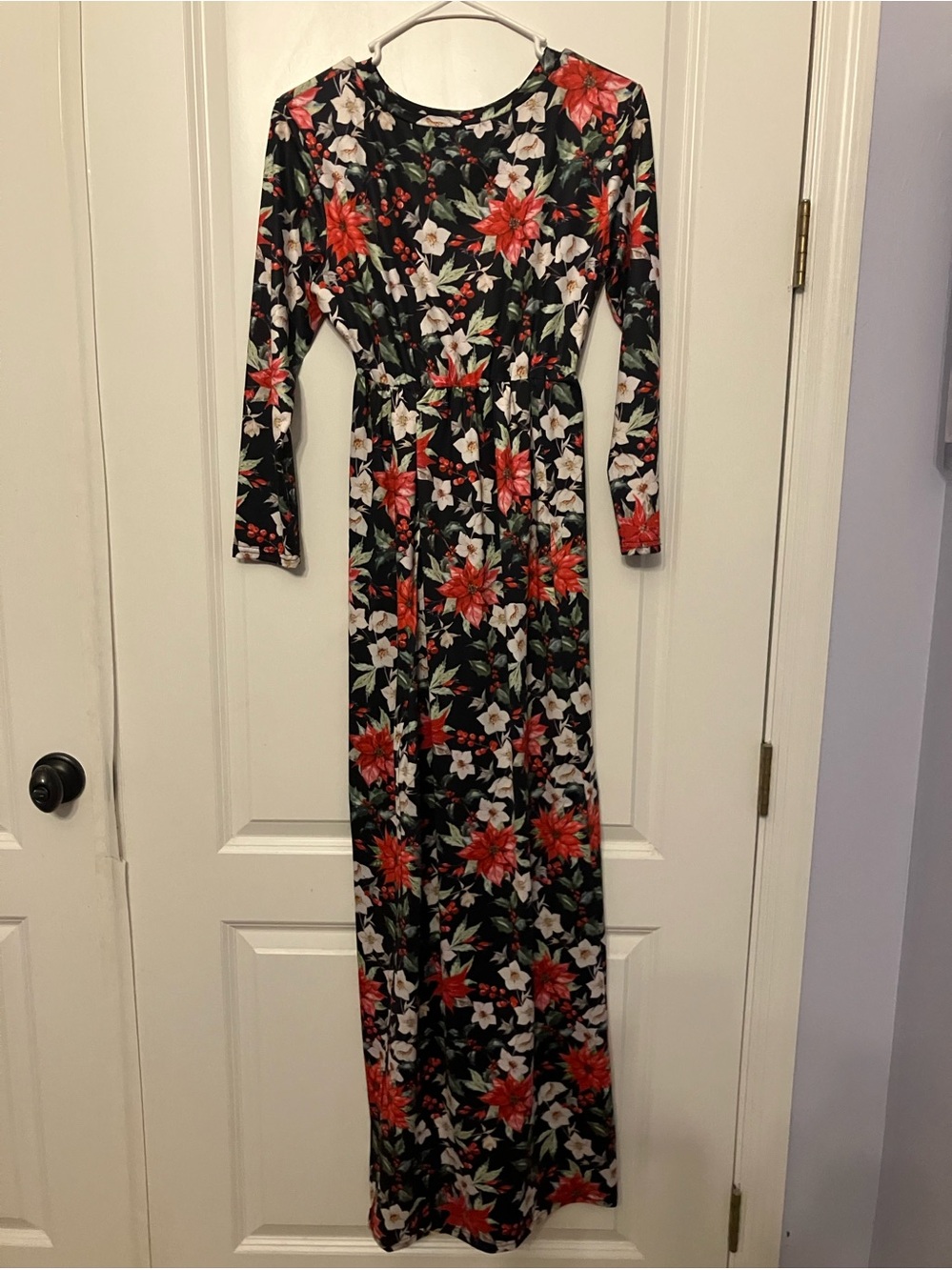 Floral Long Sleeve Maxi Dress in Black and Red